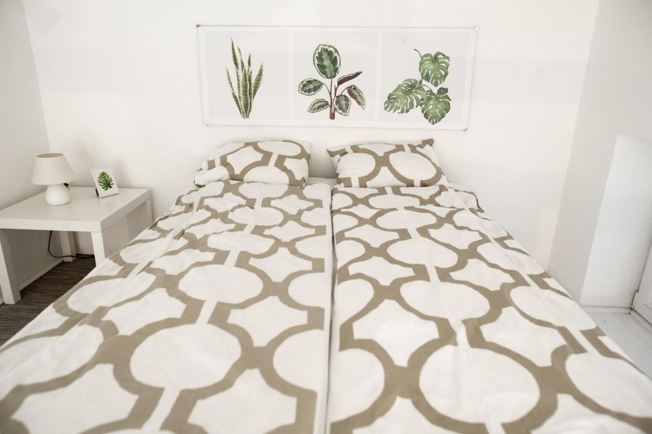 N28 Studio Apartment In Andrassy Boulevard. Budapest Ngoại thất bức ảnh